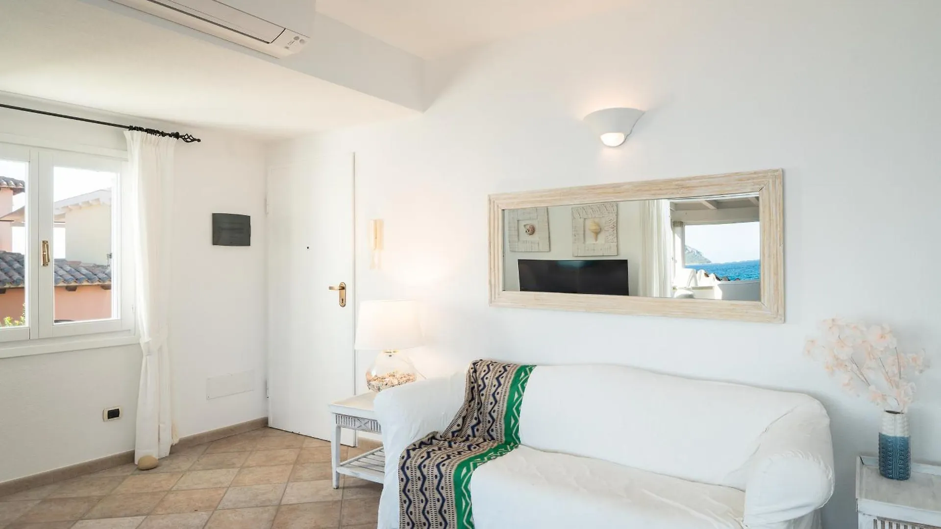 S'Abba Seafront Apartments - Your House In Sardinia Golfo Aranci